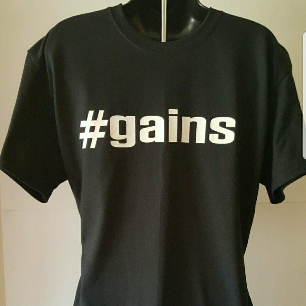 Brand new "#gains" Tee